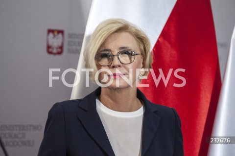  05.08.2020 WARSZAWA KEN<br />
KONFERENCJA W MINISTERSTWIE EDUKACJI NARODOWEJ NT. POWROTU UCZNIOW DO SZKOL OD 1 WRZESNIA<br />
N/Z MARZENA MACHALEK<br />
 