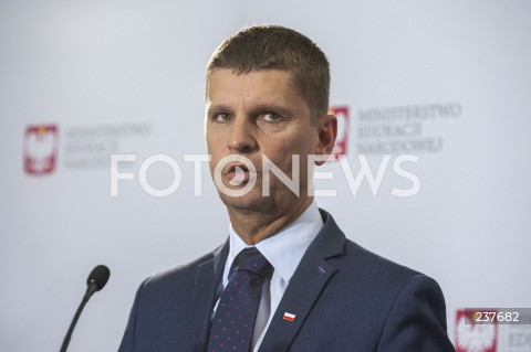  05.08.2020 WARSZAWA KEN<br />
KONFERENCJA W MINISTERSTWIE EDUKACJI NARODOWEJ NT. POWROTU UCZNIOW DO SZKOL OD 1 WRZESNIA<br />
N/Z DARIUSZ PIONTKOWSKI<br />
 