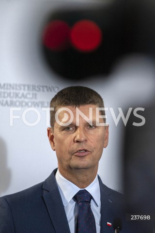  05.08.2020 WARSZAWA KEN<br />
KONFERENCJA W MINISTERSTWIE EDUKACJI NARODOWEJ NT. POWROTU UCZNIOW DO SZKOL OD 1 WRZESNIA<br />
N/Z DARIUSZ PIONTKOWSKI<br />
 