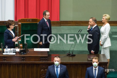  06.08.2020 WARSZAWA SEJM <br />
ZAPRZYSIEZENIE PREZYDENTA RP ANDRZEJA DUDY PRZED ZGROMADZENIEM NARODOWYM NA II KADENCJE <br />
Poland's President Andrzej Duda swearing-in ceremony in Warsaw<br />
N/Z PREZYDENT RP ANDRZEJ DUDA Z ZONA AGATA KORNHAUSER DUDA MARSZALEK ELZBIETA WITEK TOMASZ GRODZKI SLUBOWANIE<br />
 