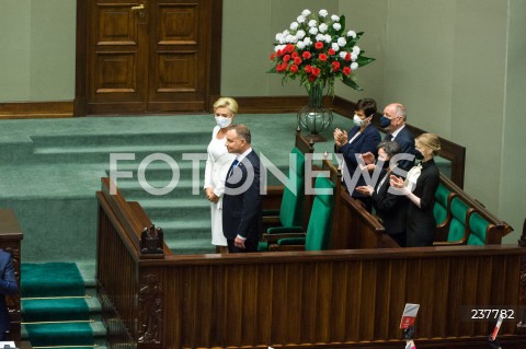  06.08.2020 WARSZAWA SEJM <br />
ZAPRZYSIEZENIE PREZYDENTA RP ANDRZEJA DUDY PRZED ZGROMADZENIEM NARODOWYM NA II KADENCJE <br />
Poland's President Andrzej Duda swearing-in ceremony in Warsaw<br />
N/Z PREZYDENT RP ANDRZEJ DUDA Z ZONA AGATA KORNHAUSER DUDA RODZINA CORKA KINGA DUDA MATKA JANINA MILEWSKA DUDA OJCIEC JAN TADEUSZ DUDA HALINA SZYMANSKA<br />
 