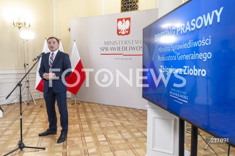  08.08.2020 WARSZAWA<br />
BRIEFING PRASOWY MINISTRA SPRAWIEDLIWOSCI<br />
N/Z ZBIGNIEW ZIOBRO<br />
 