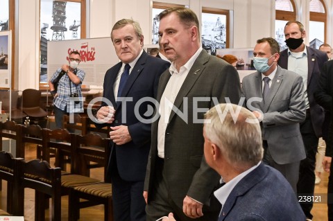 Konferencja wicepremiera Piotra Glińskiego nt. obchodów 40. rocznicy podpisania Porozumień Sierpniowych w Gdańsku