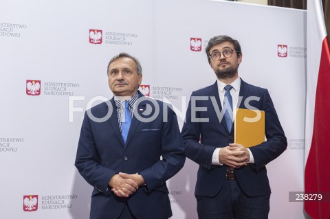  11.08.2020 WARSZAWA<br />
KONFERENCJA MEN NA TEMAT MATUR<br />
N/Z MARCIN SMOLIK MACIEJ KOPEC<br />
 