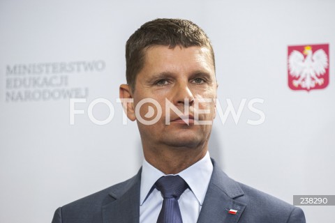  11.08.2020 WARSZAWA<br />
KONFERENCJA MEN NA TEMAT MATUR<br />
N/Z DARIUSZ PIONTKOWSKI<br />
 