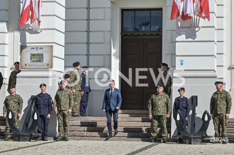  11.08.2020 GDYNIA<br />
KONFERENCJA MINISTRA OBRONY NARODOWEJ W KOMENDZIE MARYNARKI WOJENNEJ W GDYNI NT. PRZYGOTOWAN DO OBCHODOW 81. ROCZNICY WYBUCHU II WOJNY SWIATOWEJ NA WESTERPLATTE <br />
N/Z MARIUSZ BLASZCZAK<br />
 