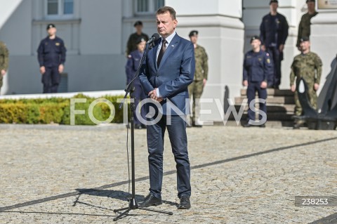  11.08.2020 GDYNIA<br />
KONFERENCJA MINISTRA OBRONY NARODOWEJ W KOMENDZIE MARYNARKI WOJENNEJ W GDYNI NT. PRZYGOTOWAN DO OBCHODOW 81. ROCZNICY WYBUCHU II WOJNY SWIATOWEJ NA WESTERPLATTE <br />
N/Z MARIUSZ BLASZCZAK<br />
 