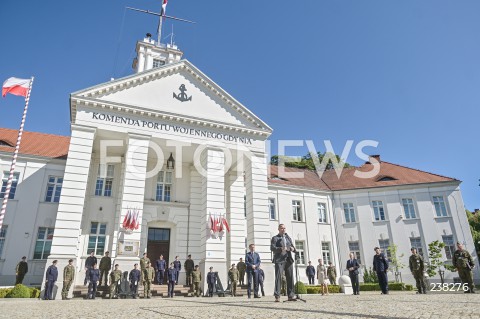  11.08.2020 GDYNIA<br />
KONFERENCJA MINISTRA OBRONY NARODOWEJ W KOMENDZIE MARYNARKI WOJENNEJ W GDYNI NT. PRZYGOTOWAN DO OBCHODOW 81. ROCZNICY WYBUCHU II WOJNY SWIATOWEJ NA WESTERPLATTE <br />
N/Z KAROL NAWROCKI MARIUSZ BLASZCZAK<br />
 