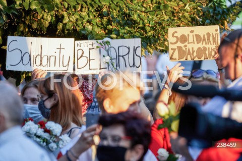  14.08.2020 GDANSK<br />
SOLIDARNI Z BIALORUSIA<br />
MANIFESTACAJA WYRAZAJACA SOLIDARNOSC Z BIALORUSIA<br />
N/Z MANIFESTANCI<br />
 