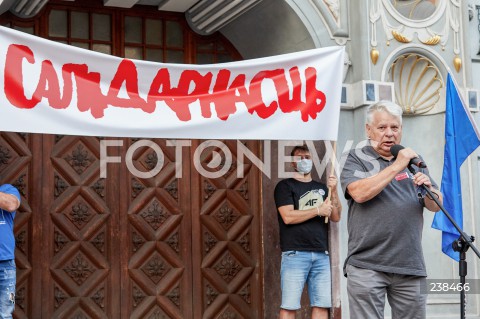  14.08.2020 GDANSK<br />
SOLIDARNI Z BIALORUSIA<br />
MANIFESTACAJA WYRAZAJACA SOLIDARNOSC Z BIALORUSIA<br />
N/Z BOGDAN BORUSEWICZ<br />
 