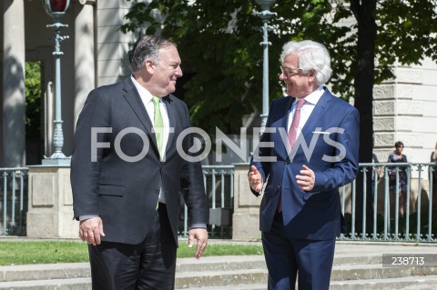  15.08.2020 WARSZAWA <br />
WIZYTA SEKRETARZA STANU USA W WARSZAWIE <br />
SPOTKANIE SEKRETARZA STANU USA Z MINISTREM SPRAW ZAGRANICZNYCH POLSKI<br />
N/Z MIKE POMPEO JACEK CZAPUTOWICZ<br />
 