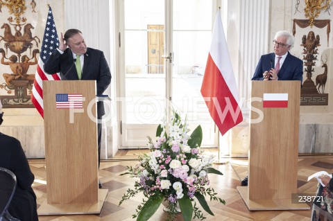  15.08.2020 WARSZAWA <br />
WIZYTA SEKRETARZA STANU USA W WARSZAWIE <br />
SPOTKANIE SEKRETARZA STANU USA Z MINISTREM SPRAW ZAGRANICZNYCH POLSKI<br />
N/Z MIKE POMPEO JACEK CZAPUTOWICZ<br />
 