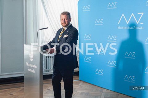  18.08.2020 WARSZAWA<br />
KONFERENCJA MINISTRA ZDROWIA<br />
DYMISJA<br />
N/Z LUKASZ SZUMOWSKI<br />
 