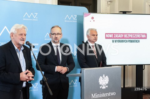  27.08.2020 WARSZAWA<br />
KONFERENCJA MINISTRA ZDROWIA<br />
N/Z ADAM NIEDZIELSKI ANDRZEJ HORBAN WALDEMAR KRASKA<br />
 