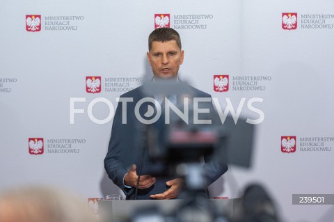  27.08.2020 WARSZAWA<br />
KONFERENCJA MINISTRA EDUKACJI<br />
N/Z DARIUSZ PIONTKOWSKI<br />
 