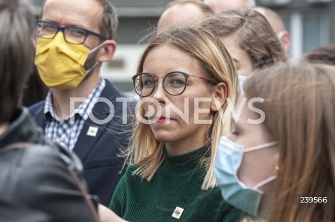  29.08.2020 WARSZAWA<br />
PREZENTACJA LOGO POLSKA 2050 SZYMONA HOLOWNI<br />
N/Z AGNIESZKA BUCZYNSKA<br />
 