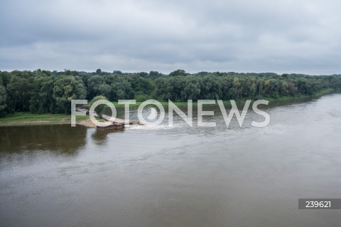  30.08.2020 WARSZAWA<br />
AWARIA KOLEKTORA SCIEKOWEGO DO OCZYSZCZALNI CZAJKA <br />
N/Z KOLEKTOR SCIEKOWY WLOT DO WISLY<br />
 