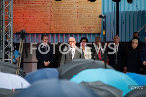  31.08.2020 GDANSK<br />
OBCHODY 40. ROCZNICY POROZUMIEN SIERPNIOWYCH W GDANSKU<br />
N/Z LECH WALESA PRZEMAWIA PRZY BRAMIE STOCZNI GDANSK<br />
 