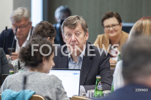  02.09.2020 WARSZAWA SEJM<br />
POSIEDZENIE KOMISJI MSWIA NA TEMAT ZATRZYMANIA MARGOT<br />
N/Z JAN SZOPINSKI<br />
 