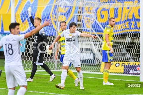  04.09.2020 GDYNIA<br />
PILKA NOZNA - FORTUNA 1. LIGA SEZON 2020/2021<br />
MECZ ARKA GDYNIA - PUSZCZA NIEPOLOMICE<br />
N/Z JEWHEN RADIONOW SYLWETKA<br />
 