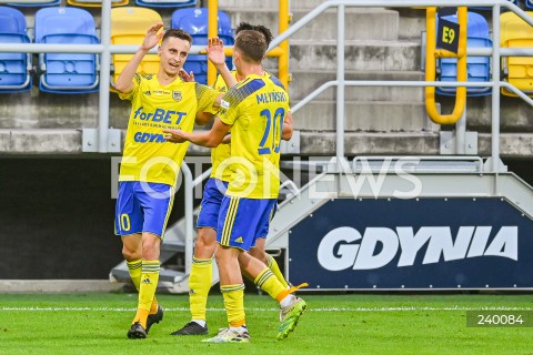  04.09.2020 GDYNIA<br />
PILKA NOZNA - FORTUNA 1. LIGA SEZON 2020/2021<br />
MECZ ARKA GDYNIA - PUSZCZA NIEPOLOMICE<br />
N/Z JULIUSZ LETNIOWSKI RADOSC BRAMKA GOL NA 1:0<br />
 