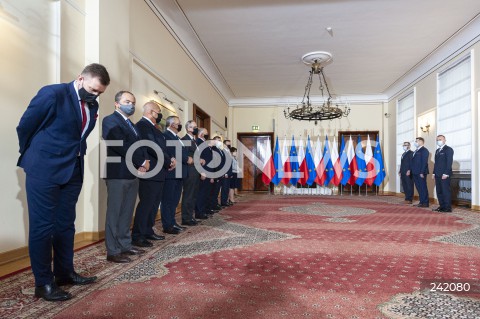  30.09.2020 WARSZAWA KPRM<br />
PREZENTACJA SKLADU RADY MINISTROW PO REKONSTRUKCJI<br />
N/Z LUKASZ SCHREIBER KONRAD SZYMANSKI TADEUSZ KOSCINSKI ANDRZEJ ADAMCZYK ADAM NIEDZIELSKI ZBIGNIEW RAU MARIUSZ KAMINSKI ZBIGNIEW ZIOBRO GRZEGORZ PUDA PRZEMYSLAW CZARNEK MICHAL CIESLAK<br />
 