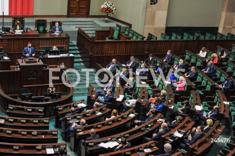  21.10.2020 WARSZAWA SEJM<br />
POSIEDZENIE SEJMU<br />
N/Z PREMIER MATEUSZ MORAWIECKI SALA POSIEDZEN WIDOK VIEW POSLOWIE OPOZYCJI<br />
 