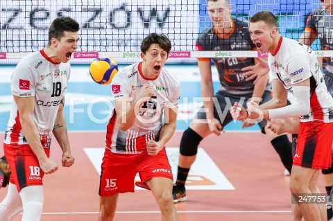  30.12.2020 RZESZOW <br />
SIATKOWKA MEZCZYZN <br />
PLUSLIGA SEZON 2020/2021 <br />
PLUS LIGA POLISH MEN VOLLEYBALL LEAGUE <br />
MECZ ASSECO RESOVIA - JASTRZEBSKI WEGIEL <br />
N/Z JEFFREY JENDRYK KLEMEN CEBULJ DAMIAN DOMAGALA RADOSC EMOCJE <br />
 