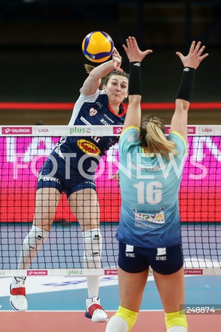  26.01.2021 RZESZOW <br />
SIATKOWKA <br />
LIGA SIATKOWKI KOBIET LSK 2020/2021 <br />
POLISH WOMEN VOLLEYBALL LEAGUE <br />
MECZ DEVELOPRES SKYRES RZESZOW - GROT BUDOWLANI LODZ <br />
N/Z VERONICA JONES - PERRY <br />
 