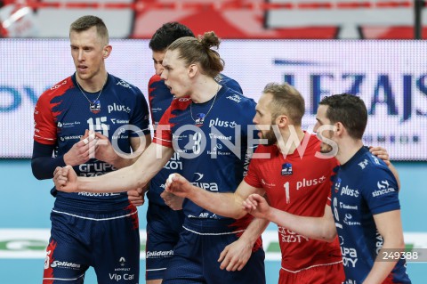  03.02.2021 RZESZOW <br />
SIATKOWKA MEZCZYZN <br />
PLUSLIGA SEZON 2020/2021 <br />
PLUS LIGA POLISH MEN VOLLEYBALL LEAGUE <br />
MECZ ASSECO RESOVIA - GRUPA AZOTY ZAKSA KEDZIERZYN KOZLE <br />
N/Z JAKUB KOCHANOWSKI DAVID SMITH PAWEL ZATORSKI BENJAMIN TONIUTTI RADOSC EMOCJE <br />
 