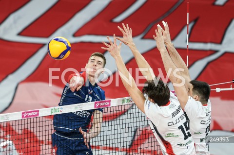  03.02.2021 RZESZOW <br />
SIATKOWKA MEZCZYZN <br />
PLUSLIGA SEZON 2020/2021 <br />
PLUS LIGA POLISH MEN VOLLEYBALL LEAGUE <br />
MECZ ASSECO RESOVIA - GRUPA AZOTY ZAKSA KEDZIERZYN KOZLE <br />
N/Z KAMIL SEMENIUK <br />
 