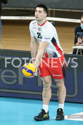  03.02.2021 RZESZOW <br />
SIATKOWKA MEZCZYZN <br />
PLUSLIGA SEZON 2020/2021 <br />
PLUS LIGA POLISH MEN VOLLEYBALL LEAGUE <br />
MECZ ASSECO RESOVIA - GRUPA AZOTY ZAKSA KEDZIERZYN KOZLE <br />
N/Z KAROL BUTRYN SYLWETKA <br />
 