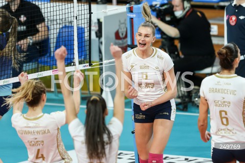  12.02.2021 RZESZOW <br />
SIATKOWKA <br />
PUCHAR POLSKI KOBIET 2020/2021 <br />
MECZ 1/4 FINALU - CWIERCFINAL <br />
VOLLEYBALL POLISH WOMEN CUP <br />
MECZ DEVELOPRES SKYRES RZESZOW - GRUPA AZOTY CHEMIK POLICE <br />
N/Z INDY BAIJENS RADOSC EMOCJE <br />
 