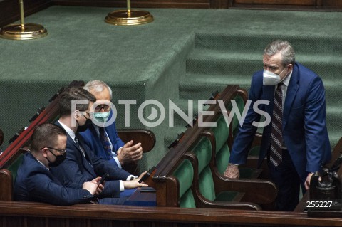  04.05.2021 WARSZAWA SEJM<br />
POSIEDZENIE SEJMU<br />
N/Z PIOTR GLINSKI PIOTR MULLER KRZYSZTOF KUBOW KAZIMIERZ SMOLINSKI<br />
 