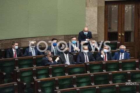  04.05.2021 WARSZAWA SEJM<br />
POSIEDZENIE SEJMU<br />
N/Z ZBIGNIEW ZIOBRO MICHAL WOJCIK JANUSZ KOWALSKI MARIUSZ GOSEK NORBERT KACZMARCZYK JAN KANTHAK DARIUSZ OLSZEWSKI PIOTR SAK TADEUSZ WOZNIAK ANDRZEJ SOSNIERZ TOMASZ OZDOBA TADEUSZ CYMANSKI SOLIDARNA POLSKA<br />
 