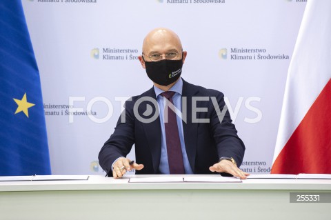  13.05.2021 WARSZAWA<br />
KONFERENCJA W MINISTERSTWIE KLIMATU<br />
N/Z MICHAL KURTYKA<br />
 