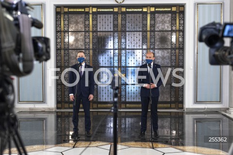  13.05.2021 WARSZAWA SEJM <br />
DZIEN W SEJMIE <br />
N/Z BORYS BUDKA CEZARY TOMCZYK<br />
 