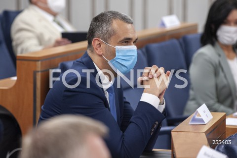  13.05.2021 WARSZAWA SENAT<br />
POSIEDZENIE SENATU<br />
N/Z MAREK PEK<br />
 