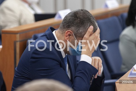  13.05.2021 WARSZAWA SENAT<br />
POSIEDZENIE SENATU<br />
N/Z MAREK PEK<br />
 