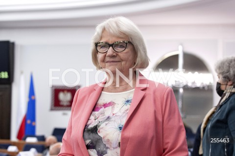  13.05.2021 WARSZAWA SENAT<br />
POSIEDZENIE SENATU<br />
N/Z JANINA SAGATOWSKA<br />
 