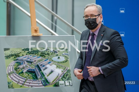  14.05.2021 RZESZOW <br />
PODPISANIE DEKLARACJI W SPRAWIE BUDOWY SPZITALA UNIWERSYTECKIEGO Z UDZIALEM MINISTRA ZDROWIA ORAZ MINISTRA EDUKACJI I NAUKI W RZESZOWIE <br />
N/Z ADAM NIEDZIELSKI WIZUALIZACJA SZPITALA <br />
 