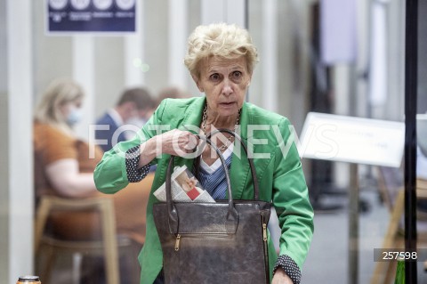  10.06.2021 WARSZAWA SEJM<br />
DZIEN W SEJMIE<br />
N/Z IWONA SLEDZINSKA KATARASINSKA<br />
 