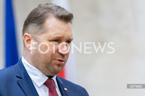  28.01.2022 JAROSLAW <br />
WIZYTA MINISTRA EDUKACJI I NAUKI PRZEMYSLAWA CZARNKA W PANSTWOWEJ WYZSZEJ SZKOLE TECHNICZNO - EKONOMICZNEJ W JAROSLAWIU<br />
N/Z PRZEMYSLAW CZARNEK <br />
 