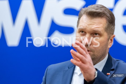  28.01.2022 JAROSLAW <br />
WIZYTA MINISTRA EDUKACJI I NAUKI PRZEMYSLAWA CZARNKA W PANSTWOWEJ WYZSZEJ SZKOLE TECHNICZNO - EKONOMICZNEJ W JAROSLAWIU<br />
N/Z PRZEMYSLAW CZARNEK <br />
 