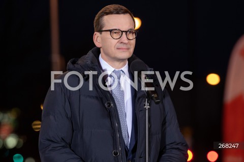  01.02.2022 WARSZAWA<br />
KONFERENCJA PRASOWA PREMIERA MATEUSZA MORAWIECKIEGO I PREZESA PKN ORLEN DANIELA OBAJTKA NA STACJI ORLEN W ZWIAZKU Z OBNIZKAMI CEN PALIW <br />
N/Z PREMIER MATEUSZ MORAWIECKI<br />
 