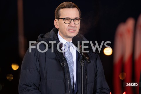  01.02.2022 WARSZAWA<br />
KONFERENCJA PRASOWA PREMIERA MATEUSZA MORAWIECKIEGO I PREZESA PKN ORLEN DANIELA OBAJTKA NA STACJI ORLEN W ZWIAZKU Z OBNIZKAMI CEN PALIW <br />
N/Z PREMIER MATEUSZ MORAWIECKI<br />
 