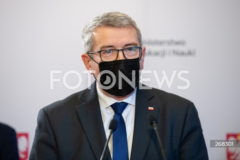  01.02.2022 WARSZAWA<br />
KONFERENCJA PRASOWA W MINISTERSTWIE EDUKACJI I NAUKI Z UDZIALEM PREZESA AKADEMICKIEGO ZWIAZKU SPORTOWEGO  W WARSZAWIE<br />
N/Z WOJCIECH MURDZEK<br />
 