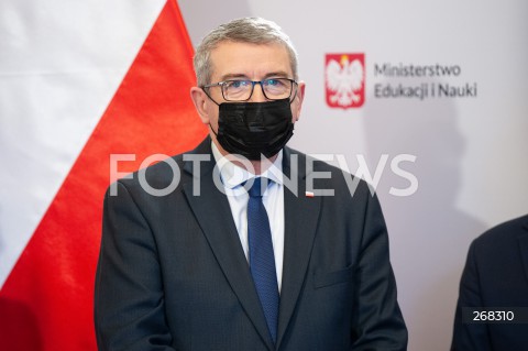  01.02.2022 WARSZAWA<br />
KONFERENCJA PRASOWA W MINISTERSTWIE EDUKACJI I NAUKI Z UDZIALEM PREZESA AKADEMICKIEGO ZWIAZKU SPORTOWEGO  W WARSZAWIE<br />
N/Z WOJCIECH MURDZEK<br />
 