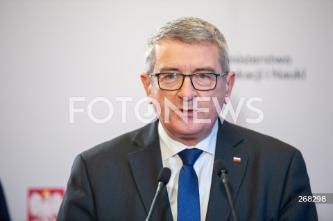  01.02.2022 WARSZAWA<br />
KONFERENCJA PRASOWA W MINISTERSTWIE EDUKACJI I NAUKI Z UDZIALEM PREZESA AKADEMICKIEGO ZWIAZKU SPORTOWEGO  W WARSZAWIE<br />
N/Z WOJCIECH MURDZEK<br />
 