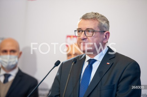  01.02.2022 WARSZAWA<br />
KONFERENCJA PRASOWA W MINISTERSTWIE EDUKACJI I NAUKI Z UDZIALEM PREZESA AKADEMICKIEGO ZWIAZKU SPORTOWEGO  W WARSZAWIE<br />
N/Z WOJCIECH MURDZEK<br />
 